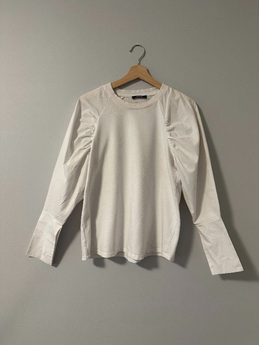 Zara Trafaluc White Long Sleeve Top Size M